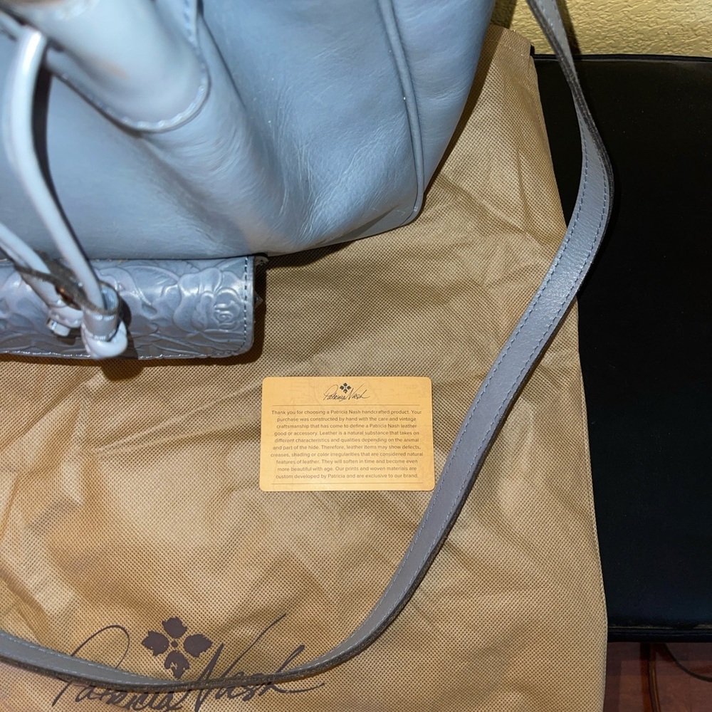 Patricia Nash Giorgia blue bucket bag NWOT - Picture 4 of 4